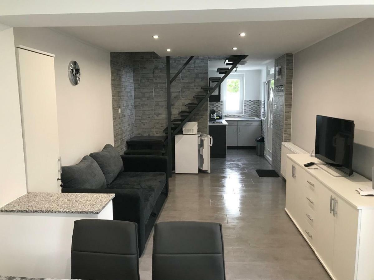 Heni Apartment Bük Eksteriør billede
